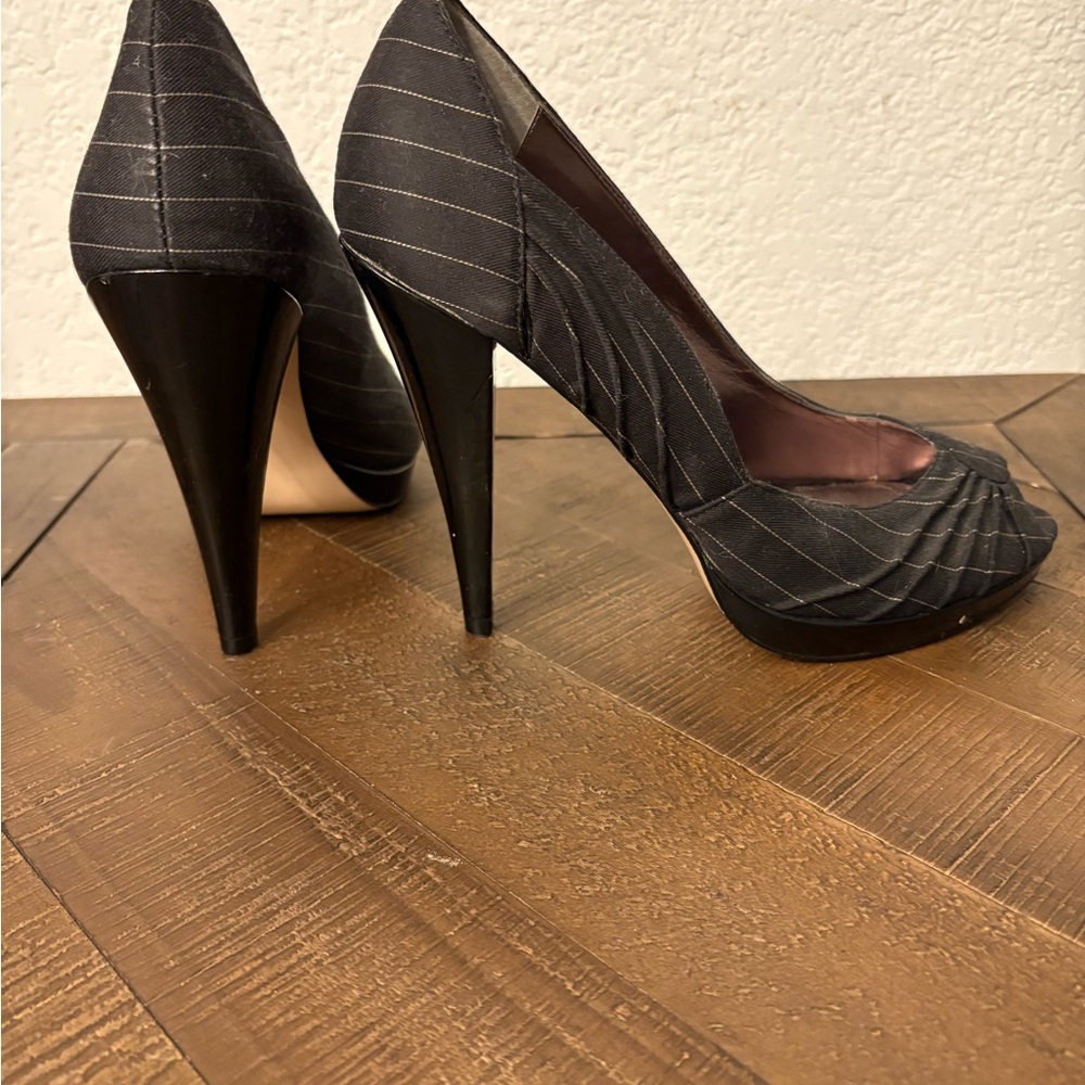 Steve Madden Black Pinstripe Heels